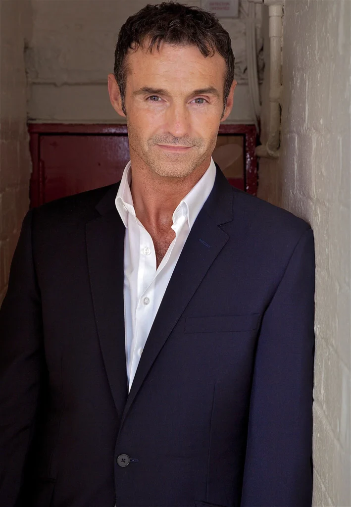 Is marti pellow married